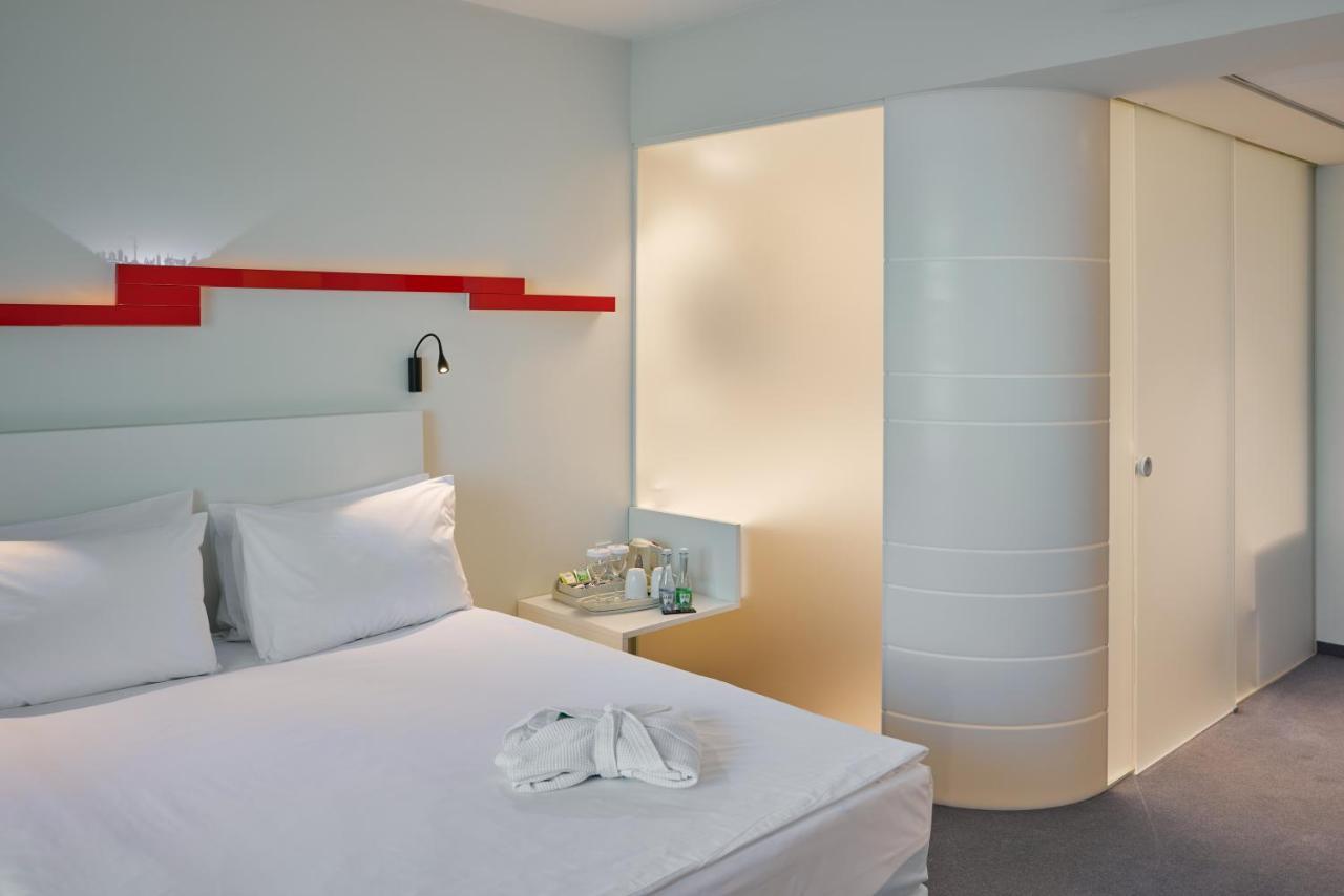 Premium Double Room with Walk-In Shower